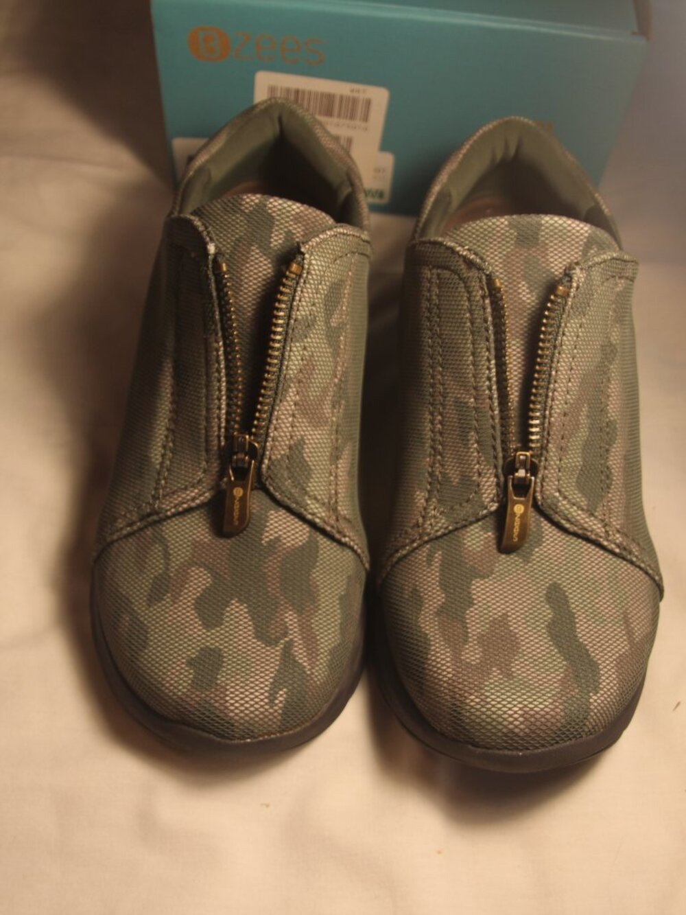 Shoes. Bzees camouflage zips up. Size 7.5 wide. New.